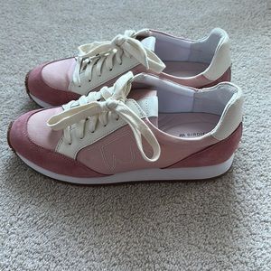 NWOB Birdies Roadrunner Sneakers